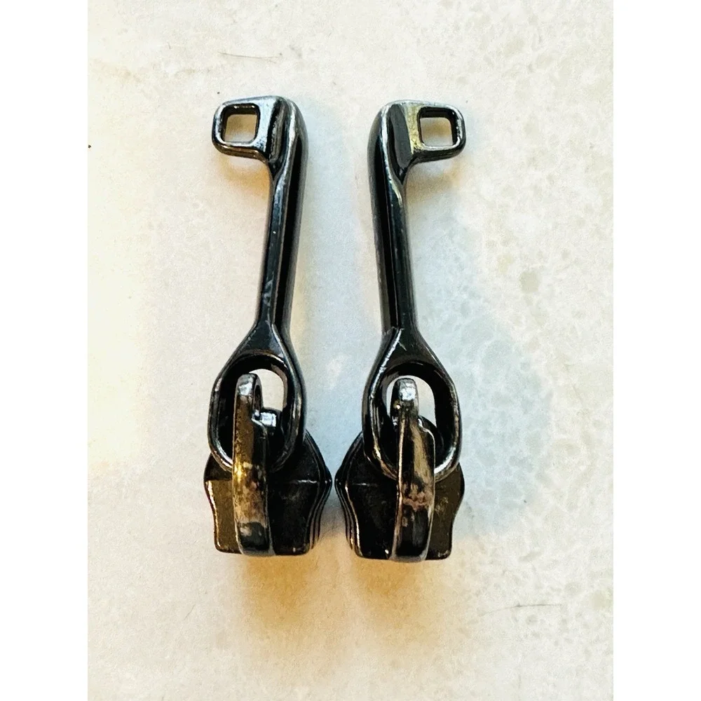 OEM Parts from DELSEY PARIS TRUNK 29